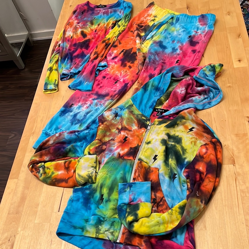 Flowers By Zoe 3-Piece Girl's Tie-Dye Lightning Bolt Jogger Set